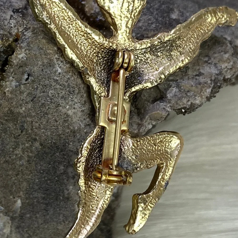 Vintage Gold Tone Dancer Leaping Brooch Pin 2”